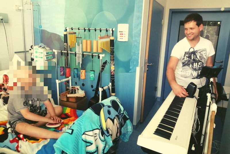 Muzyka przy łóżku